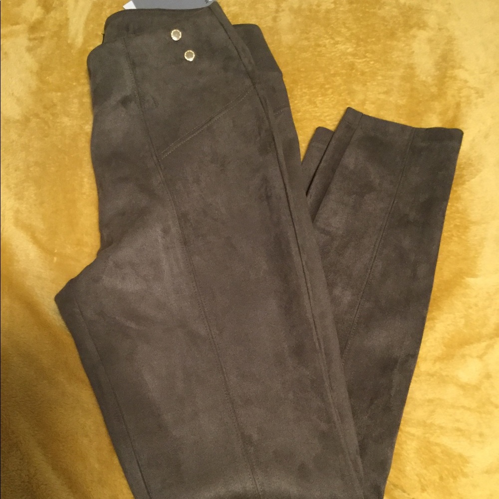 Andrew Marc Pull On Pant for Woman